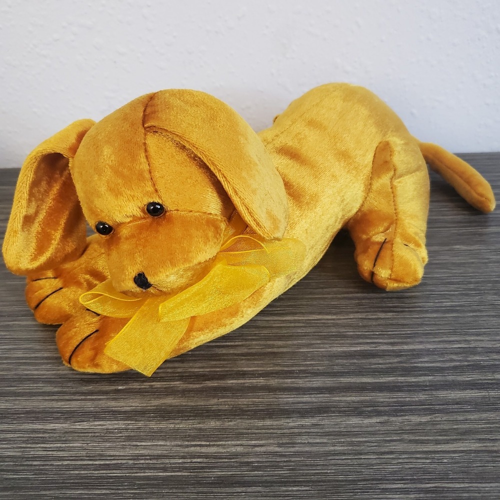 VTG Natural Wonders Velveteens Gold Dog 9' Plush Stuffed Animal 1997 SOFT